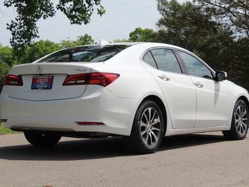 Used 2017 Acura TLX FWD image 7
