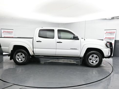 Used 2015 Toyota Tacoma PreRunner w/ SR5 Package image 9