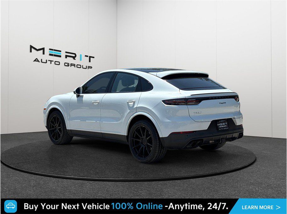 Used 2022 Porsche Cayenne Platinum Edition AWD/4WD image 6