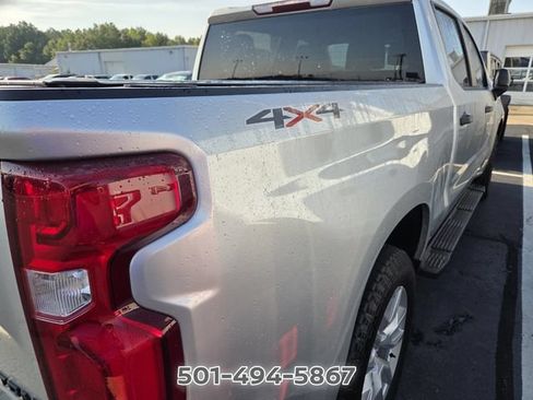 Used 2020 Chevrolet Silverado 1500 Custom w/ Custom Value Package AWD/4WD image 10