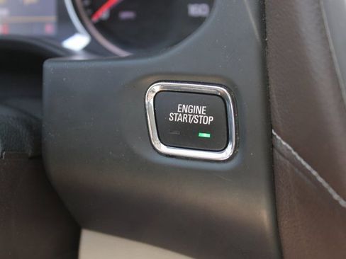 Certified 2023 GMC Acadia SLT image 11