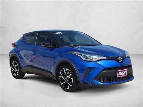 Used 2020 Toyota C-HR XLE FWD image 3