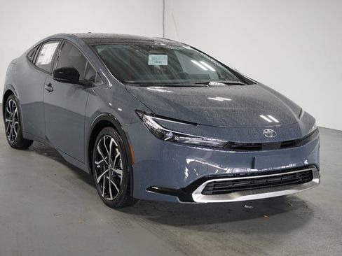 New 2026 Toyota Prius Plug-In Hybrid image 3