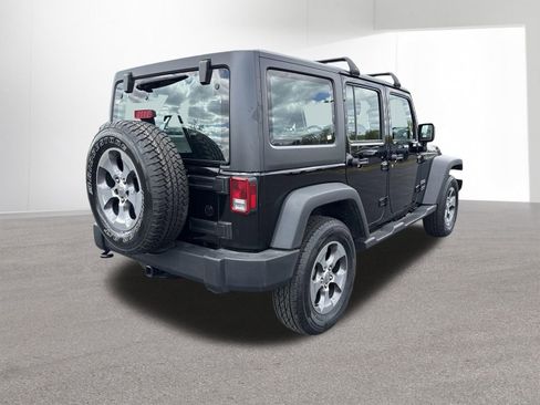 Used 2017 Jeep Wrangler Unlimited Sport w/ Connectivity Group AWD/4WD image 8
