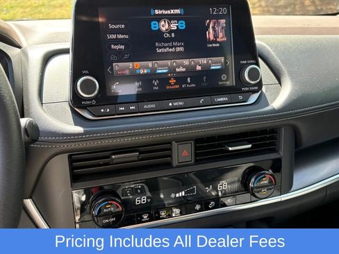 Used 2023 Nissan Rogue SV AWD/4WD image 12