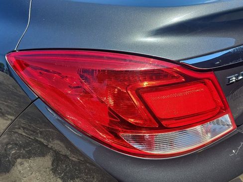 Used 2011 Buick Regal CXL FWD image 36