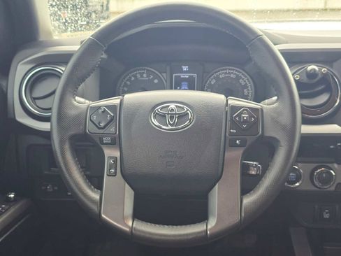 Used 2017 Toyota Tacoma TRD Pro AWD/4WD image 20