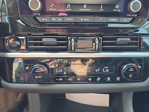 New 2025 Nissan Pathfinder SV image 26