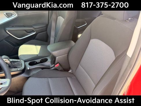 Certified 2024 Kia Soul LX w/ Option Group 015 FWD image 13