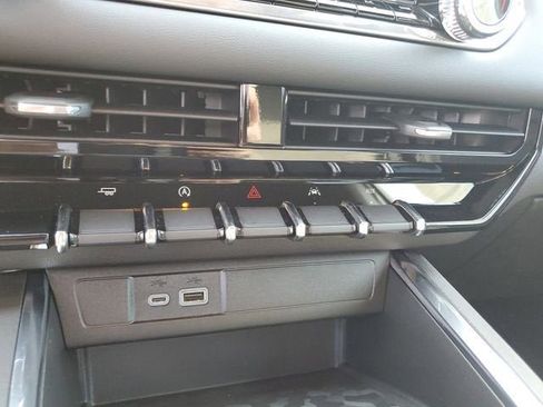 New 2025 GMC Canyon Elevation w/ Convenience Package image 24