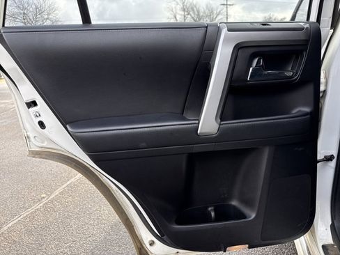 Used 2021 Toyota 4Runner Limited image 13