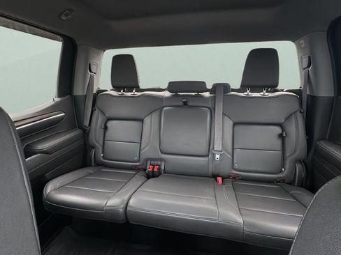 Used 2023 GMC Sierra 1500 SLT w/ SLT Convenience Package image 31