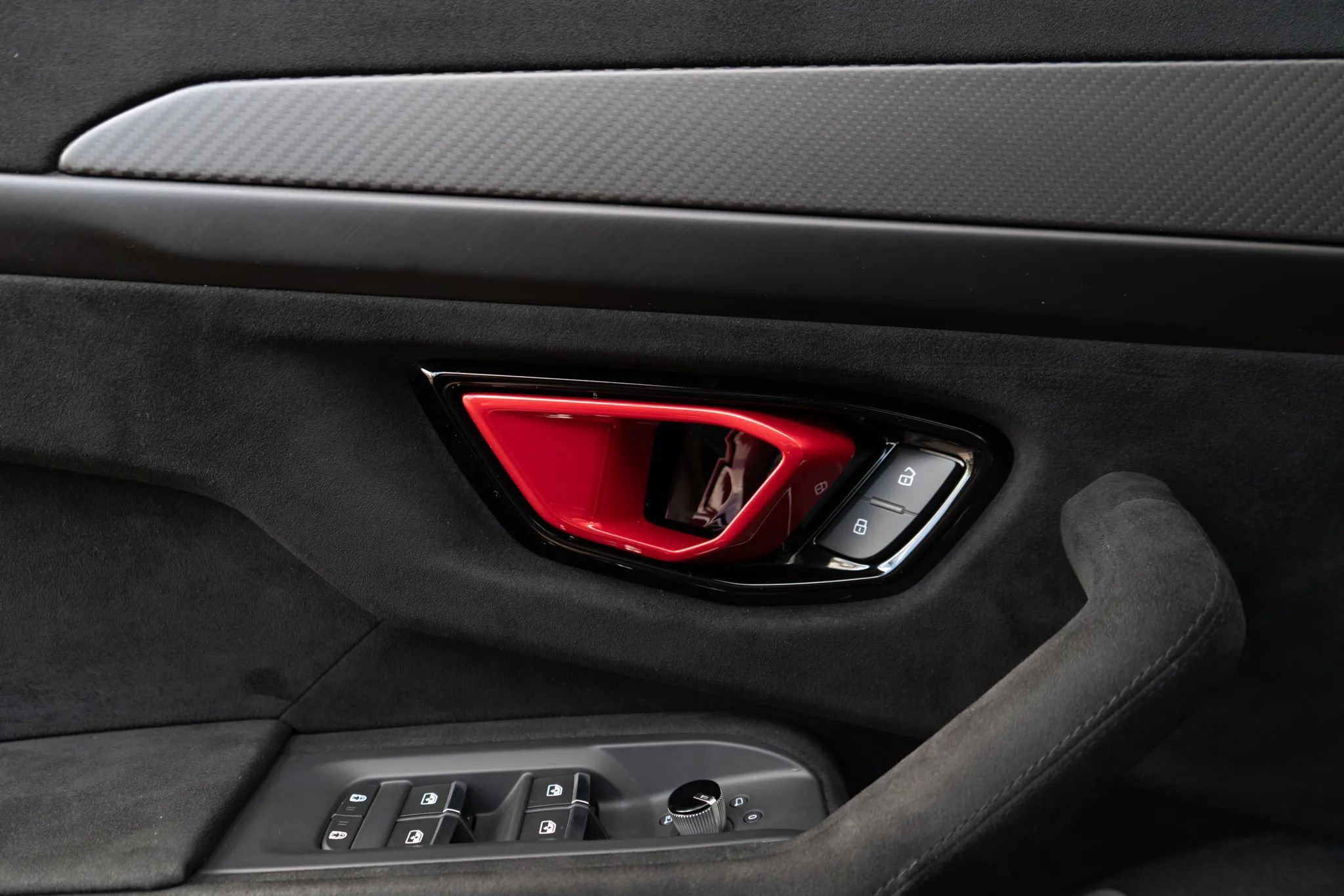 Used 2024 Lamborghini Urus Performante AWD/4WD image 60