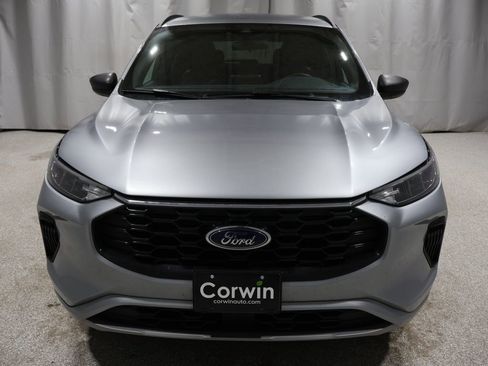 Used 2024 Ford Escape ST-Line image 6