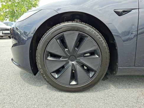 Used 2024 Tesla Model 3 Standard Range RWD image 9