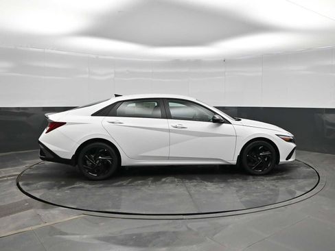 New 2026 Hyundai Elantra Sport image 9