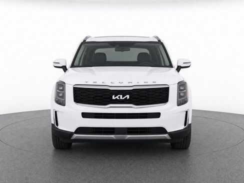 Used 2022 Kia Telluride EX w/ EX Premium Package FWD image 5