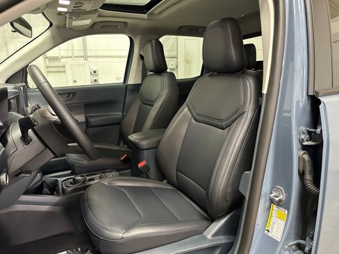 Used 2024 Ford Maverick Lariat w/ Black Appearance Package image 8