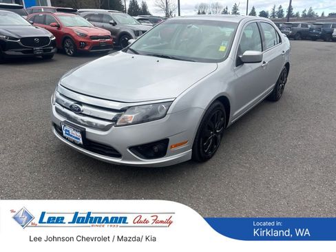 Used 2010 Ford Fusion SE image 1