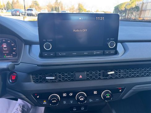 Used 2023 Honda Accord EX image 19