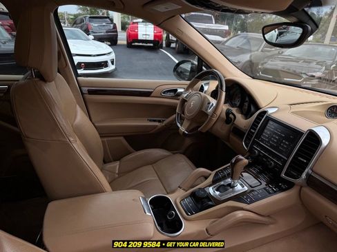Used 2014 Porsche Cayenne S AWD/4WD image 27