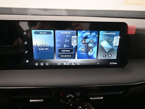 New 2026 Nissan Kicks SR w/ SR Premium Package image 15