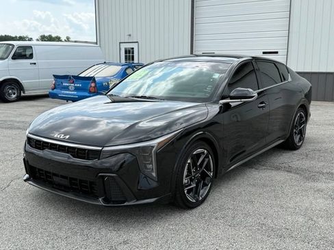 Certified 2025 Kia K4 GT-Line w/ GT-Line Premium Package FWD image 3