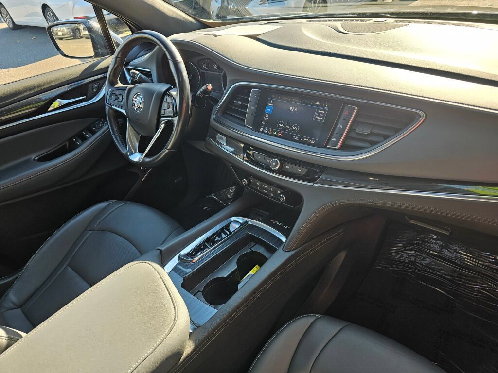 Used 2023 Buick Enclave Essence w/ Experience Buick Package AWD/4WD image 7