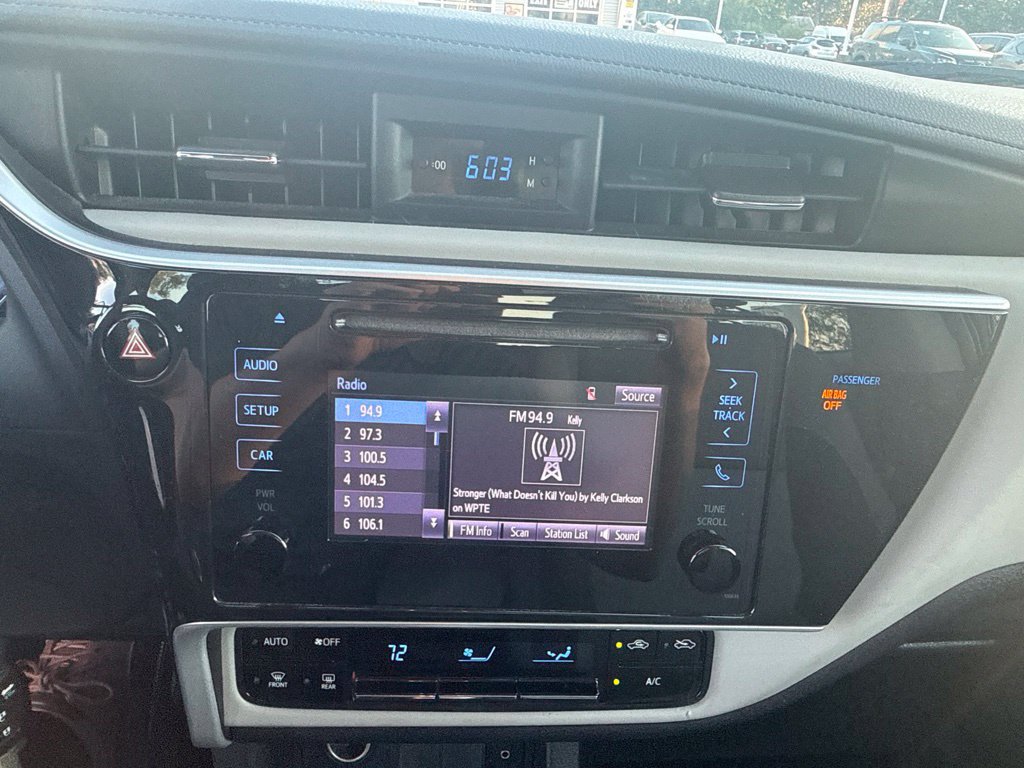 Used 2019 Toyota Corolla LE FWD image 11