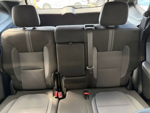 Used 2025 Chevrolet Blazer LT image 38