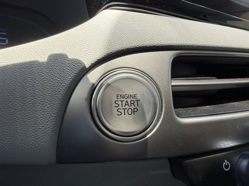 Used 2025 Hyundai Palisade SEL FWD image 30