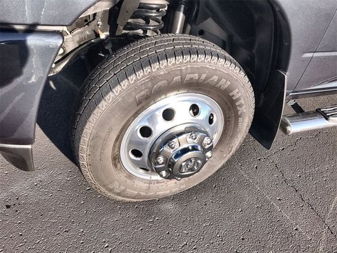 Used 2025 RAM 3500 Laramie w/ Sport Appearance Package image 10