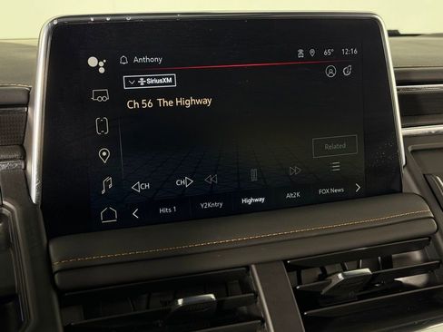 Used 2024 GMC Yukon AT4 w/ AT4 Premium Package image 19