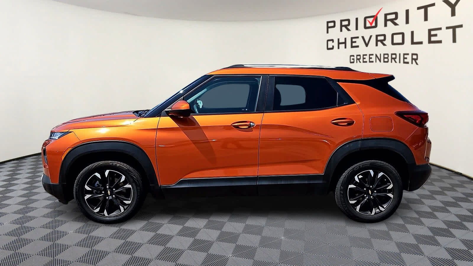 Certified 2022 Chevrolet TrailBlazer LT w/ LPO, Blackout Package FWD image 5