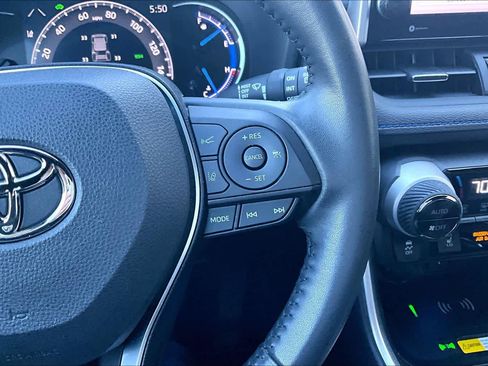 Used 2022 Toyota RAV4 XSE image 25