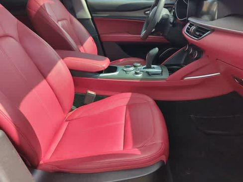 Used 2021 Alfa Romeo Stelvio Ti AWD/4WD image 23