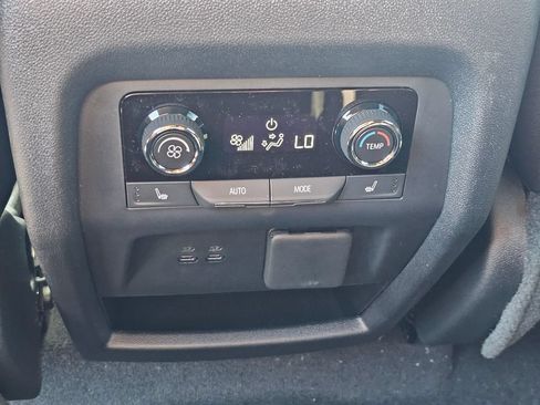 New 2026 Chevrolet Traverse RS AWD/4WD image 19