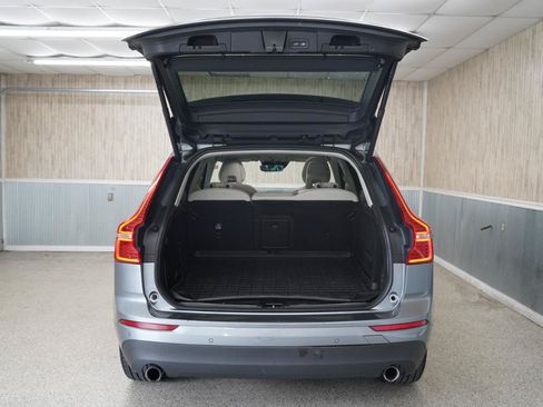 Used 2018 Volvo XC60 T6 Momentum w/ Convenience Package AWD/4WD image 36