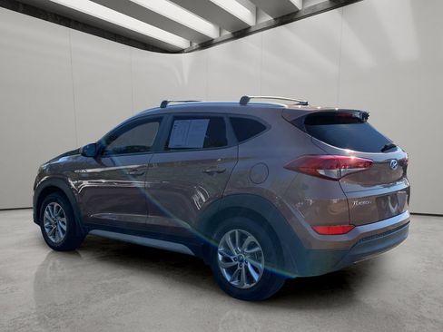 Used 2017 Hyundai Tucson SE w/ SE Popular Package 02 FWD image 3