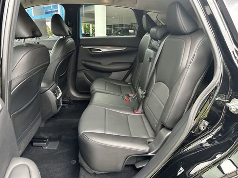 Used 2023 INFINITI QX50 Luxe w/ Accent Package FWD image 27