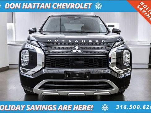 Used 2023 Mitsubishi Outlander SE image 40