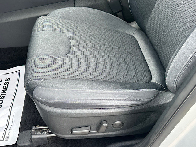 Used 2019 Hyundai Santa Fe SEL FWD image 14