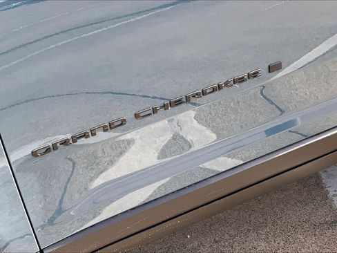 New 2026 Jeep Grand Cherokee Limited image 15