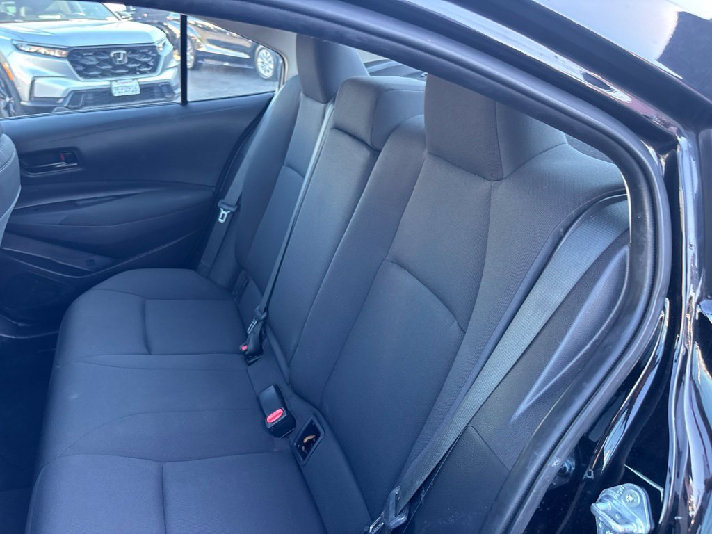 Used 2025 Toyota Corolla LE FWD image 13