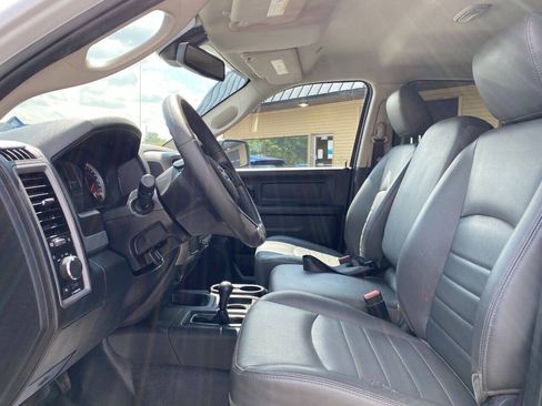 Used 2018 RAM 2500 Tradesman AWD/4WD image 9