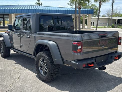 Used 2026 Jeep Gladiator Mojave AWD/4WD image 4