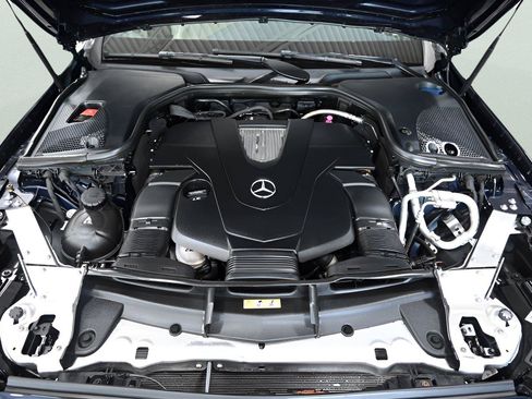 Used 2020 Mercedes-Benz E 450 4MATIC Sedan image 34