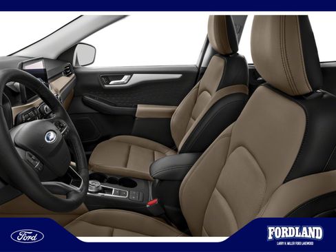 Used 2021 Ford Escape SEL AWD/4WD image 6