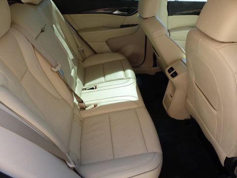 Used 2021 Buick Envision Essence FWD image 26