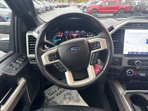 Used 2022 Ford F350 Lariat w/ Black Appearance Package image 22